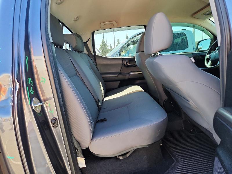 53666816 :رقم المزاد ، 5TFAZ5CN9JX056381 vin ، 2018 Toyota Tacoma مزاد بيع