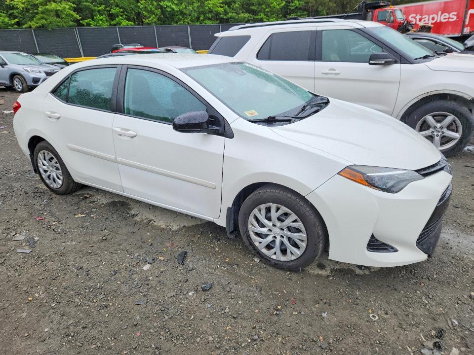 2018 Toyota Corolla მანქანა იყიდება აუქციონზე, vin: 5YFBURHE9JP800739, აუქციონის ნომერი: 53164876