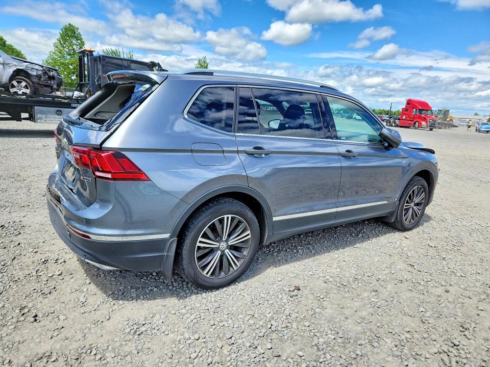 53639526 :رقم المزاد ، 3VV2B7AX8KM158417 vin ، 2019 Volkswagen Tiguan مزاد بيع