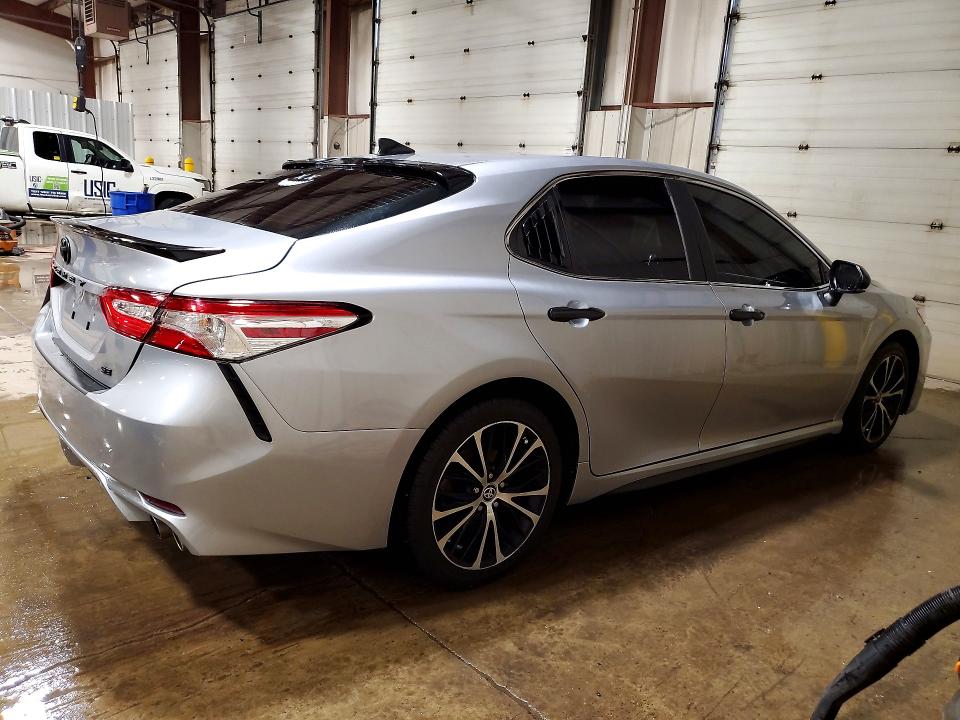 Продажа на аукционе авто 2020 Toyota Camry, vin: 4T1J11AK7LU971366, номер лота: 53168826