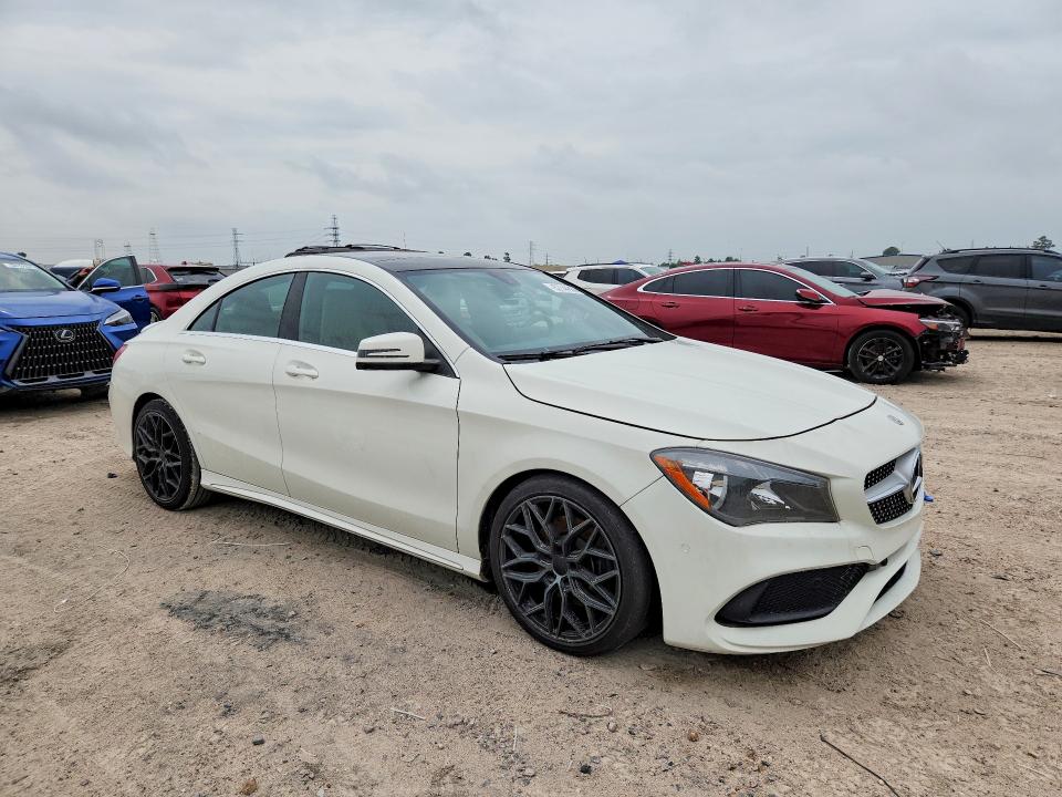 52744966 :رقم المزاد ، WDDSJ4EB9JN530498 vin ، 2018 Mercedes-benz Cla مزاد بيع
