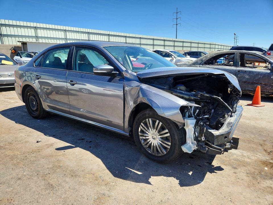 2015 Volkswagen Passat მანქანა იყიდება აუქციონზე, vin: 1VWAS7A37FC022713, აუქციონის ნომერი: 52769886