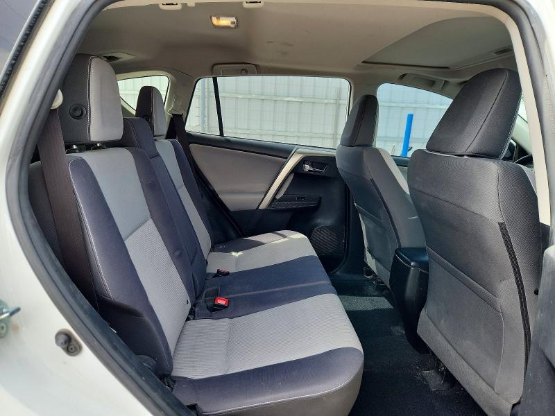 2015 Toyota Rav4 მანქანა იყიდება აუქციონზე, vin: JTMRFREV1FD117179, აუქციონის ნომერი: 54726026