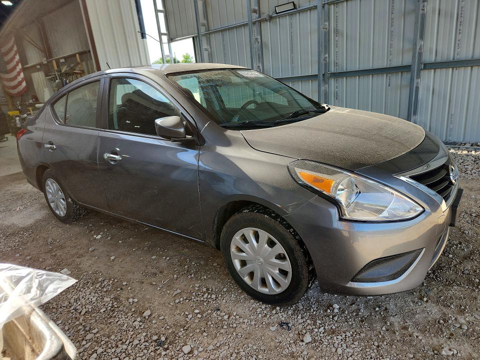 51863906 :رقم المزاد ، 3N1CN7AP4KL865033 vin ، 2019 Nissan Versa مزاد بيع