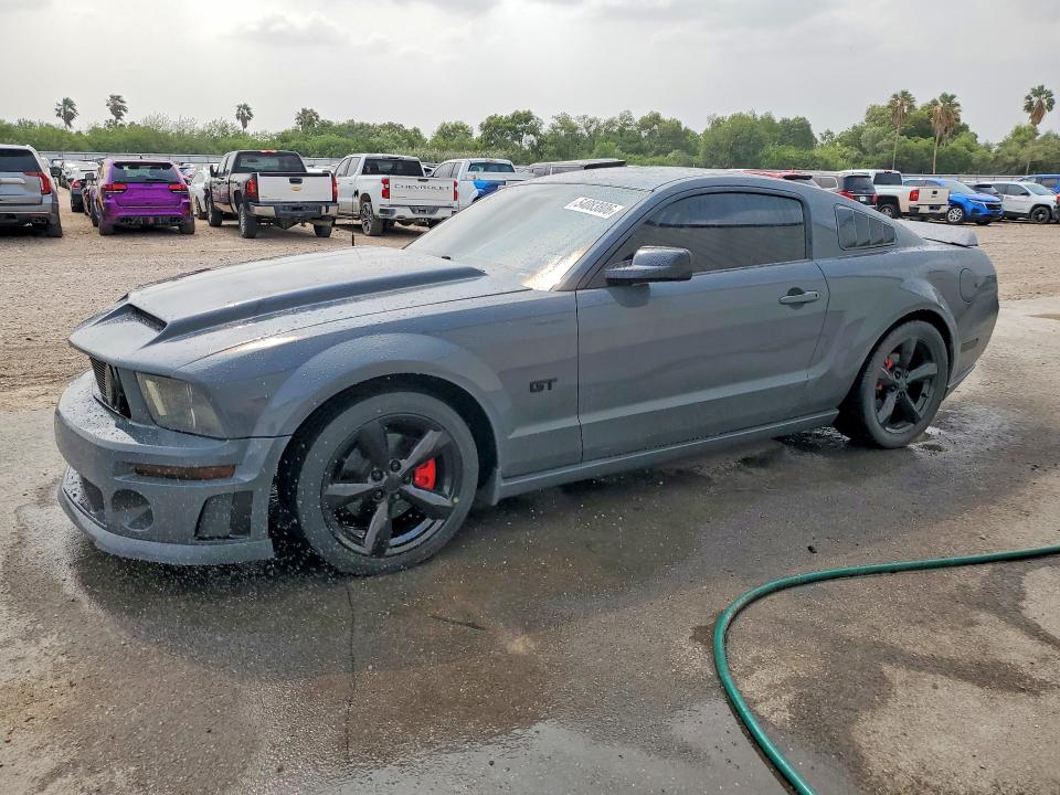 2007 Ford Mustang მანქანა იყიდება აუქციონზე, vin: 1ZVFT82H975216023, აუქციონის ნომერი: 54083806