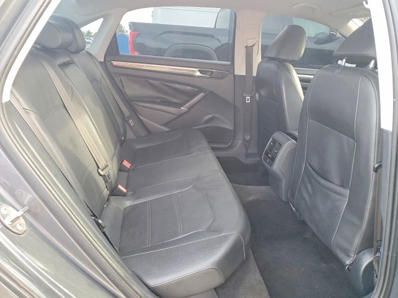 52566596 :رقم المزاد ، 1VWBT7A35GC013169 vin ، 2016 Volkswagen Passat مزاد بيع