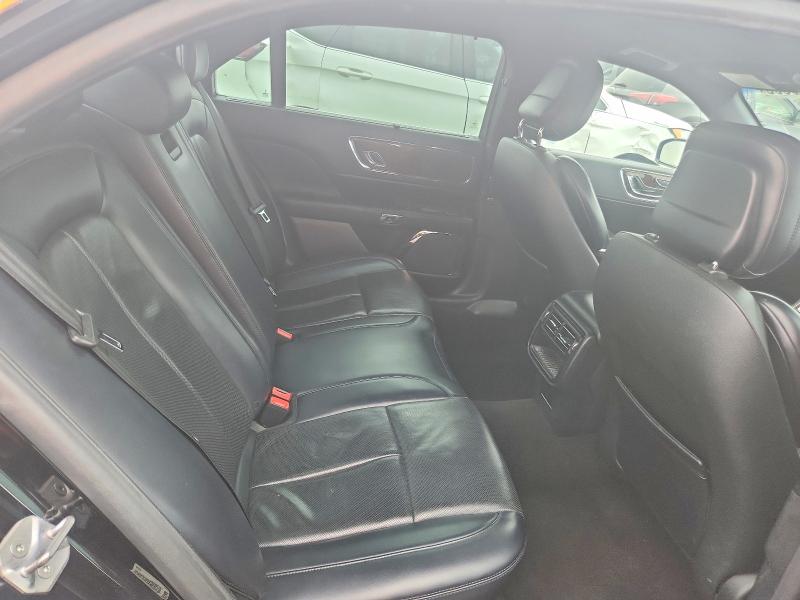2019 Lincoln Townhouse Continental მანქანა იყიდება აუქციონზე, vin: 1LN6L9HK4K5606270, აუქციონის ნომერი: 53189556