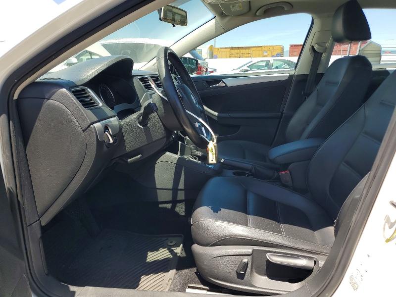 53122686 :رقم المزاد ، 3VWDP7AJ3DM409235 vin ، 2013 Volkswagen Jetta مزاد بيع