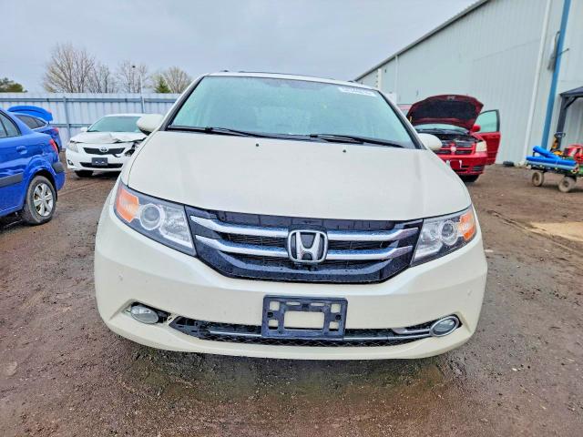 52346016 :رقم المزاد ، 5FNRL5H92FB509564 vin ، 2015 Honda Odyssey مزاد بيع