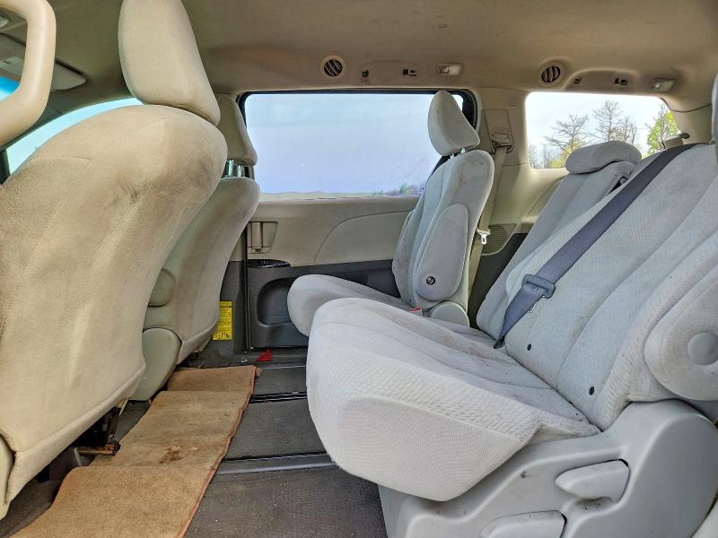 54431226 :رقم المزاد ، 5TDZK3DC2BS078206 vin ، 2011 Toyota Sienna مزاد بيع