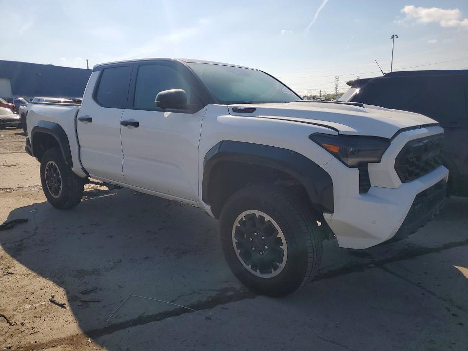 52327696 :رقم المزاد ، 3TYLC5LN4TT052486 vin ، 2026 Toyota Tacoma مزاد بيع