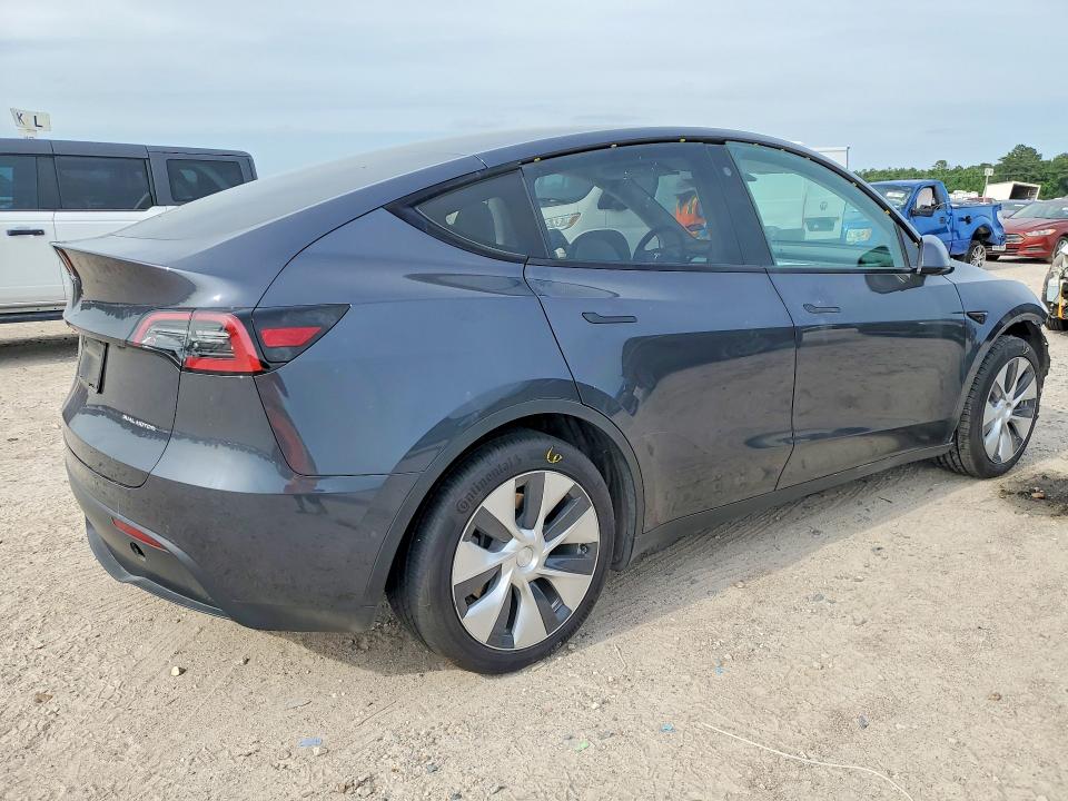 53731366 :رقم المزاد ، 5YJYGDEE2MF240877 vin ، 2021 Tesla Model Y مزاد بيع