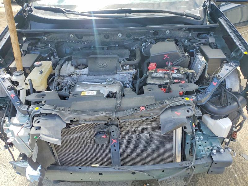 Продаж на аукціоні авто 2018 Toyota Rav4, vin: JTMWFREV0JJ151451, номер лоту: 53110616