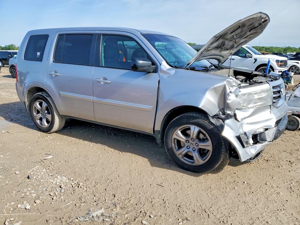 52537556 :رقم المزاد ، 5FNYF4H5XFB022316 vin ، 2015 Honda Pilot مزاد بيع