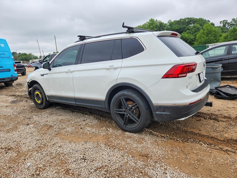 Продаж на аукціоні авто 2018 Volkswagen Tiguan, vin: 3VV2B7AX2JM000511, номер лоту: 52046866