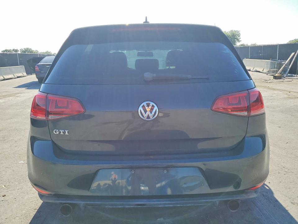 Продажа на аукционе авто 2015 Volkswagen Gti, vin: 3VW4T7AU8FM051557, номер лота: 52555766