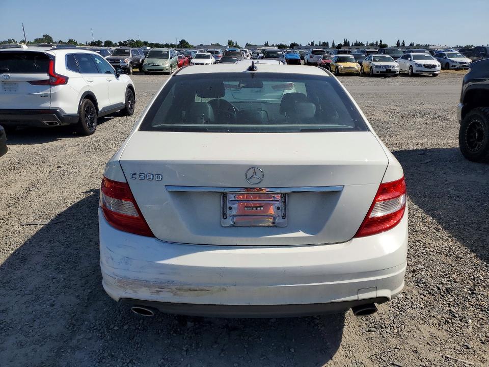 53104096 :رقم المزاد ، WDDGF5EB5BA511680 vin ، 2011 Mercedes-benz C مزاد بيع