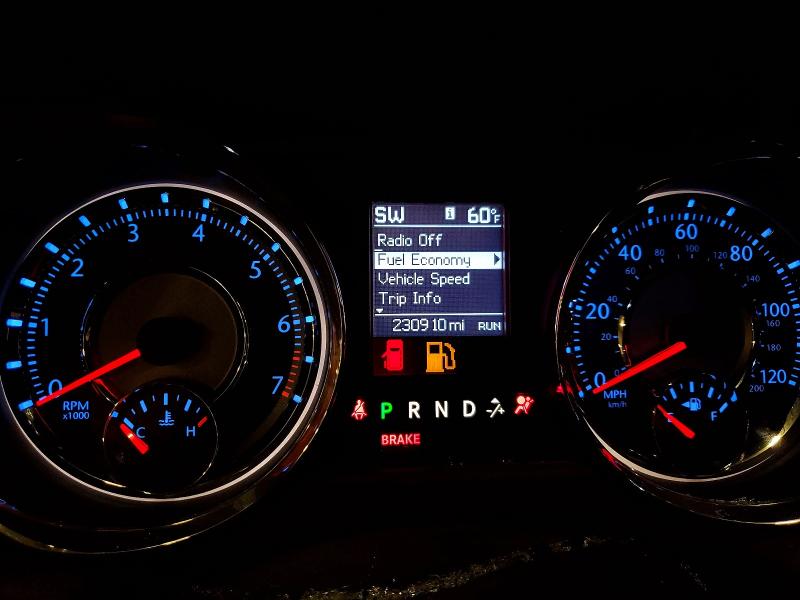2014 Chrysler Town & Country მანქანა იყიდება აუქციონზე, vin: 2C4RC1BG5ER306851, აუქციონის ნომერი: 54147646