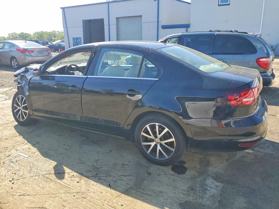 52410026 :رقم المزاد ، 3VWDB7AJ4HM250181 vin ، 2017 Volkswagen Jetta مزاد بيع