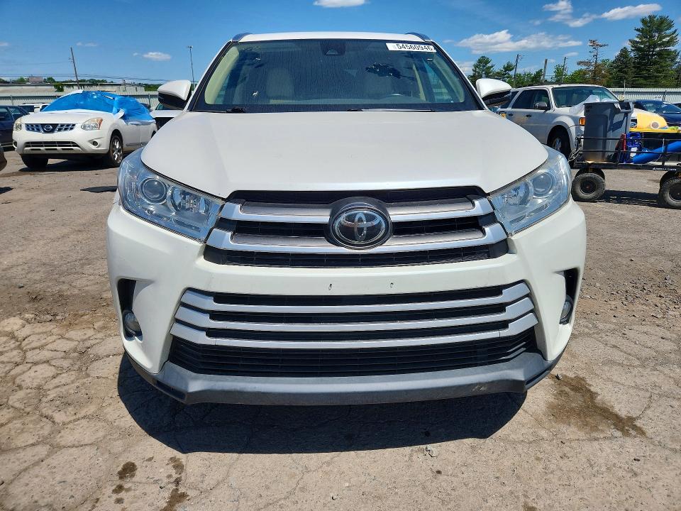 54560946 :رقم المزاد ، 5TDKZRFH5HS193139 vin ، 2017 Toyota Highlander مزاد بيع