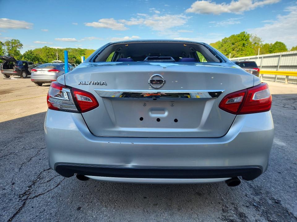 2017 Nissan Altima მანქანა იყიდება აუქციონზე, vin: 1N4AL3AP2HC282487, აუქციონის ნომერი: 52334616