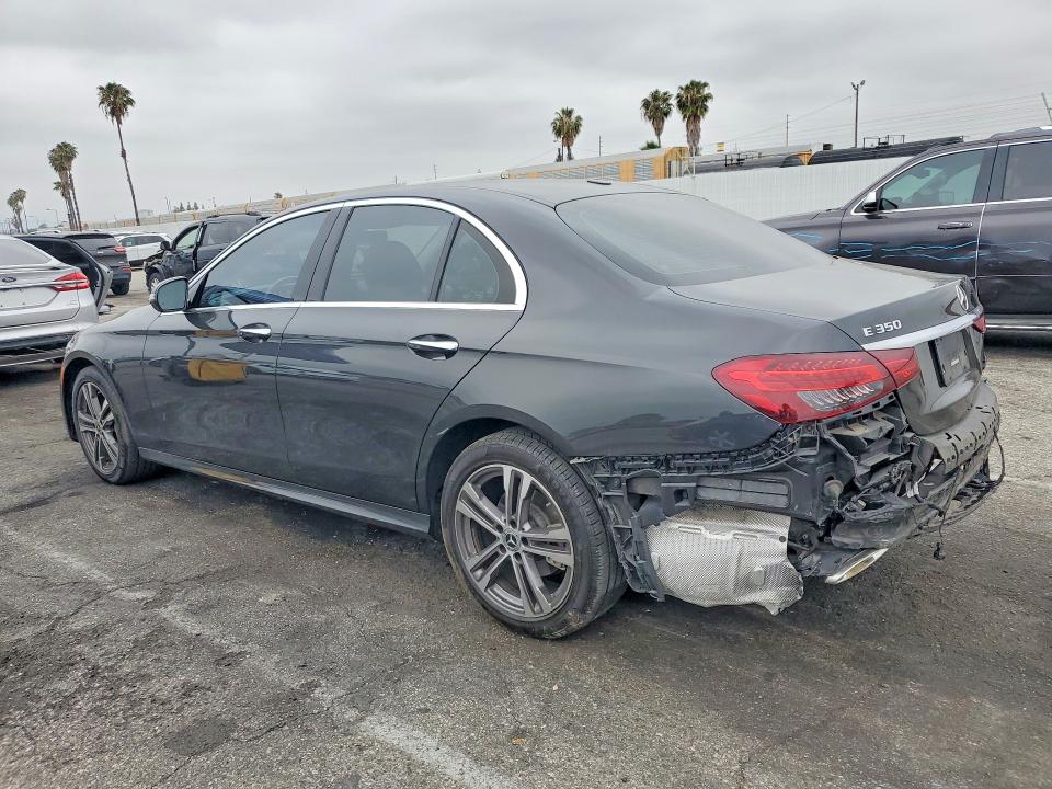 2021 Mercedes-benz E მანქანა იყიდება აუქციონზე, vin: W1KZF8DB0MA967472, აუქციონის ნომერი: 53134086