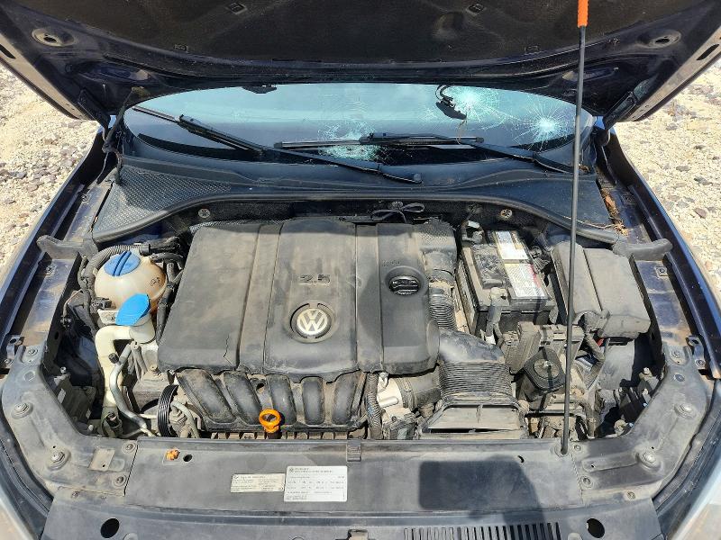 2013 Volkswagen Passat მანქანა იყიდება აუქციონზე, vin: 1VWBP7A38DC086228, აუქციონის ნომერი: 54832806