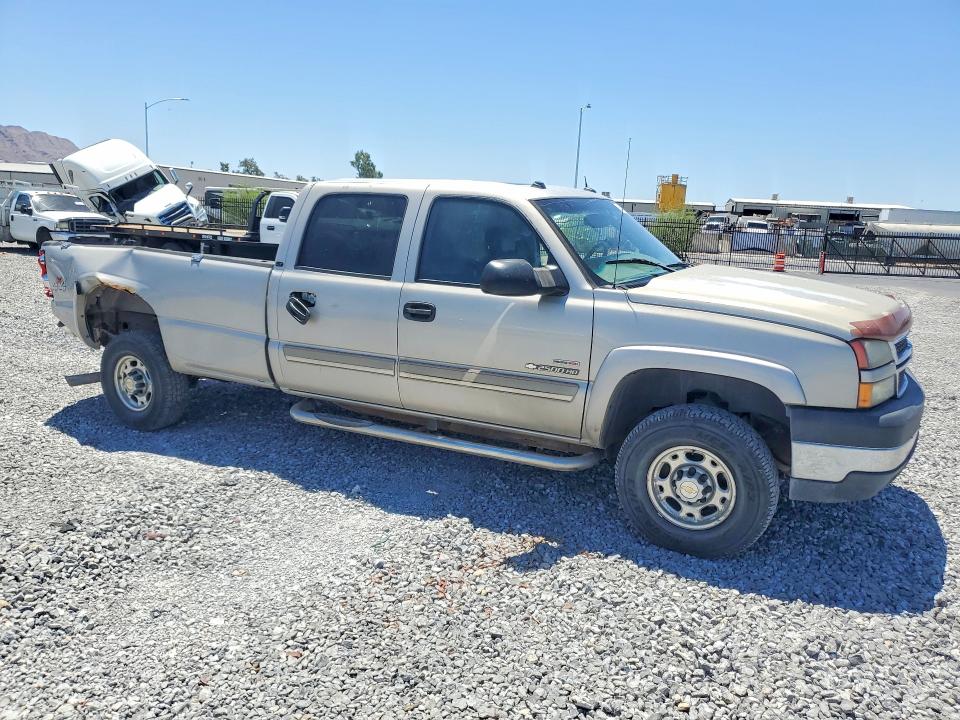 Продаж на аукціоні авто 2005 Chevrolet Silverado, vin: 1GCHK232X5F892073, номер лоту: 54885506