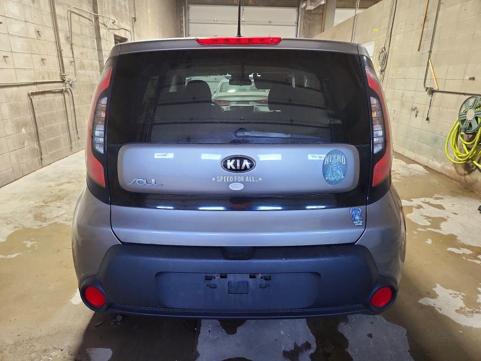52258986 :رقم المزاد ، KNDJN2A28F7225610 vin ، 2015 Kia Soul مزاد بيع