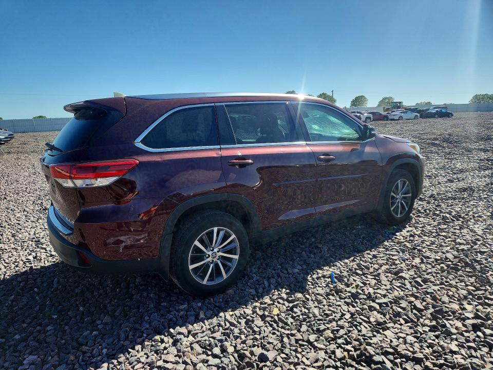 53000726 :رقم المزاد ، 5TDJZRFH1KS953151 vin ، 2019 Toyota Highlander مزاد بيع