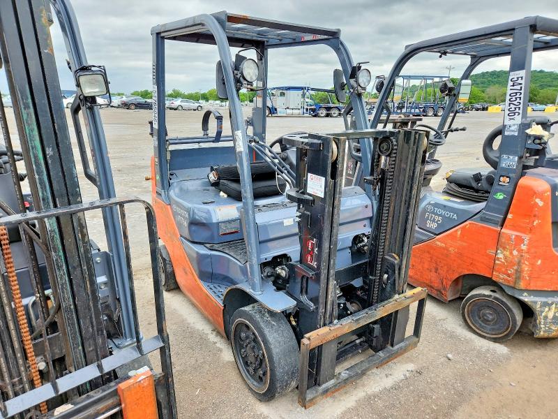 2015 Toyota Forklift მანქანა იყიდება აუქციონზე, vin: 69686, აუქციონის ნომერი: 54765046