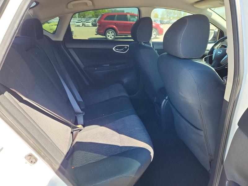 2015 Nissan Sentra მანქანა იყიდება აუქციონზე, vin: 3N1AB7AP5FL670113, აუქციონის ნომერი: 54937746