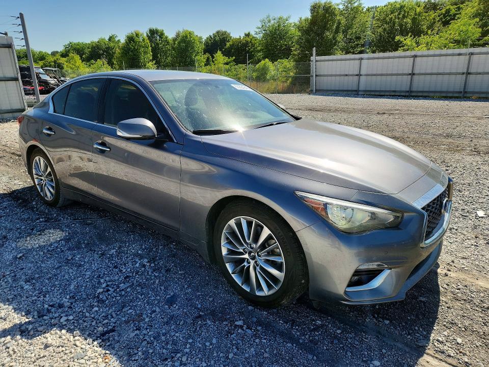 53324946 :رقم المزاد ، JN1EV7AR3JM610033 vin ، 2018 Infiniti Q50 مزاد بيع