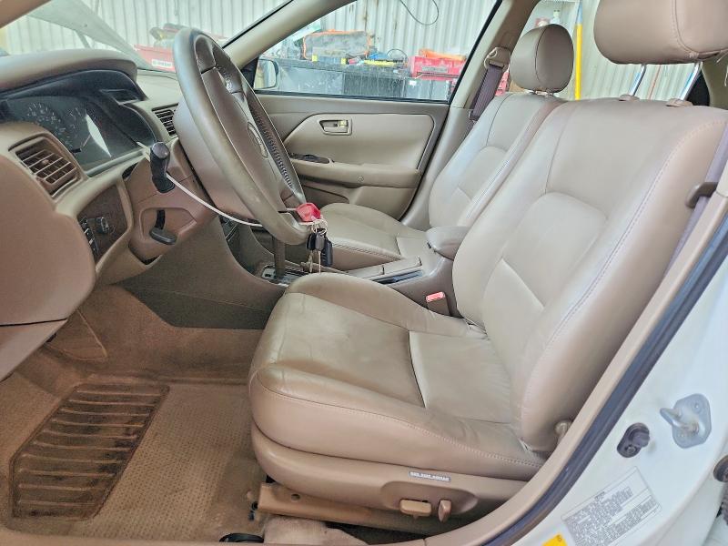 53108726 :رقم المزاد ، 4T1BF28K71U970586 vin ، 2001 Toyota Camry مزاد بيع