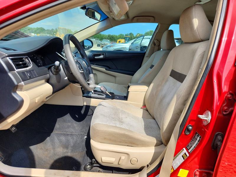 53648526 :رقم المزاد ، 4T1BF1FK1CU517757 vin ، 2012 Toyota Camry مزاد بيع