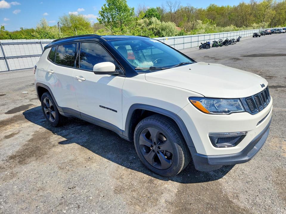 Продаж на аукціоні авто 2018 Jeep Compass, vin: 3C4NJDBB6JT301577, номер лоту: 52311246