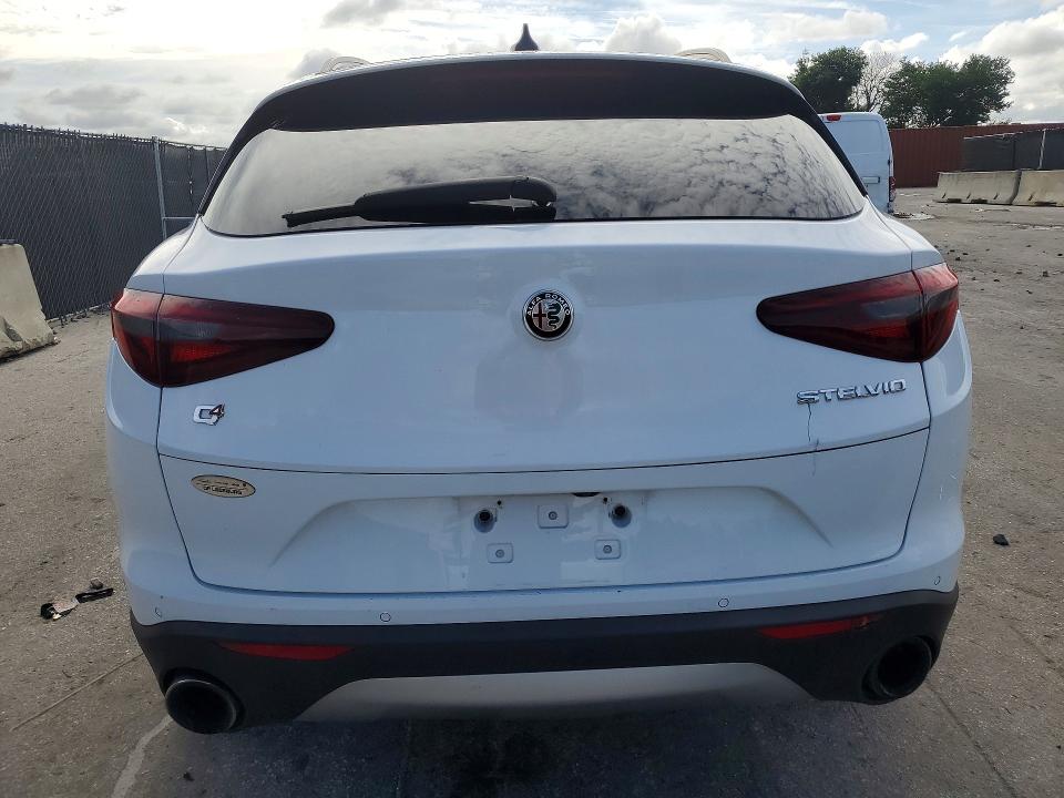 Продаж на аукціоні авто 2018 Alfa Romeo Stelvio, vin: ZASFAKNN0J7B82368, номер лоту: 55376396