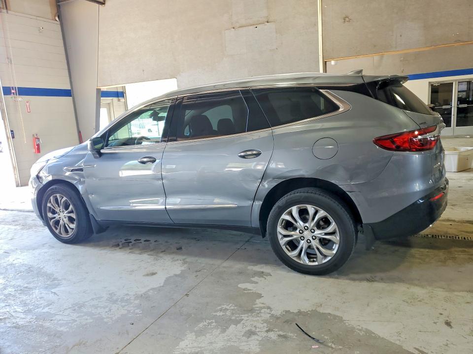 53617766 :رقم المزاد ، 5GAEVCKW5JJ168241 vin ، 2018 Buick Enclave مزاد بيع
