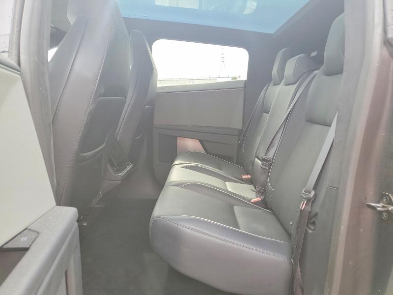 54706146 :رقم المزاد ، 7G2CEHED8RA025861 vin ، 2024 Tesla Cybertruck مزاد بيع