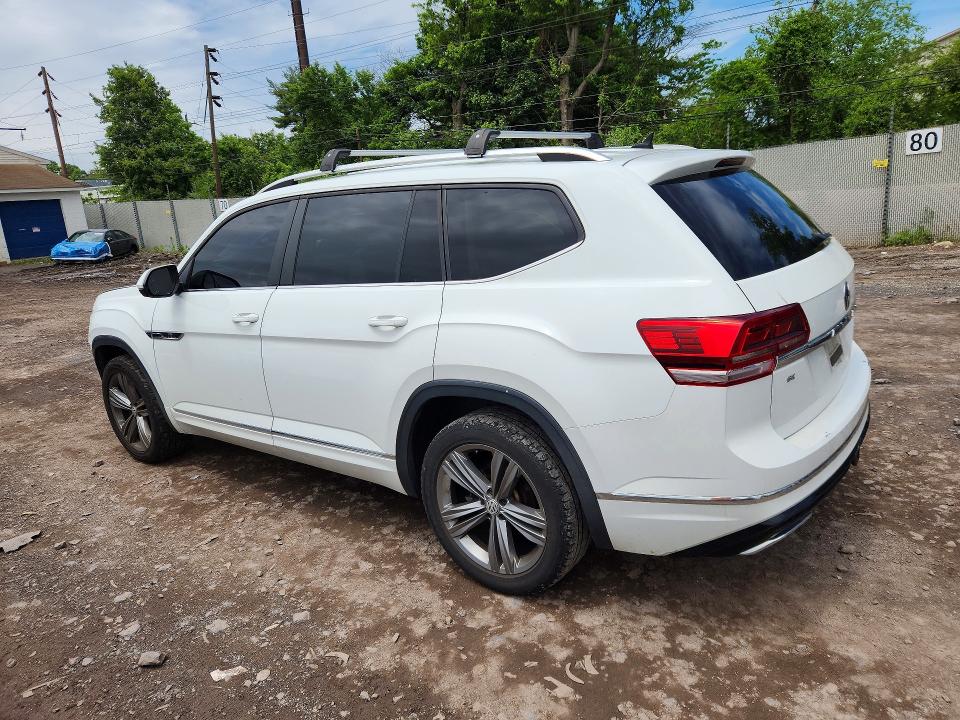 2018 Volkswagen Atlas მანქანა იყიდება აუქციონზე, vin: 1V2PR2CA8JC572923, აუქციონის ნომერი: 54589436