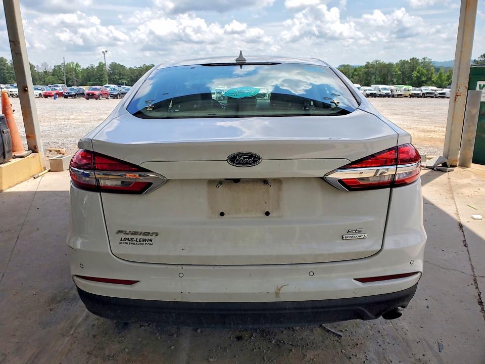 54121986 :رقم المزاد ، 3FA6P0HD7LR225930 vin ، 2020 Ford Fusion مزاد بيع
