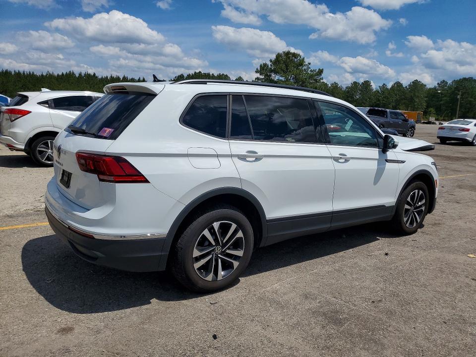 52531146 :رقم المزاد ، 3VVRB7AX3RM217172 vin ، 2024 Volkswagen Tiguan مزاد بيع