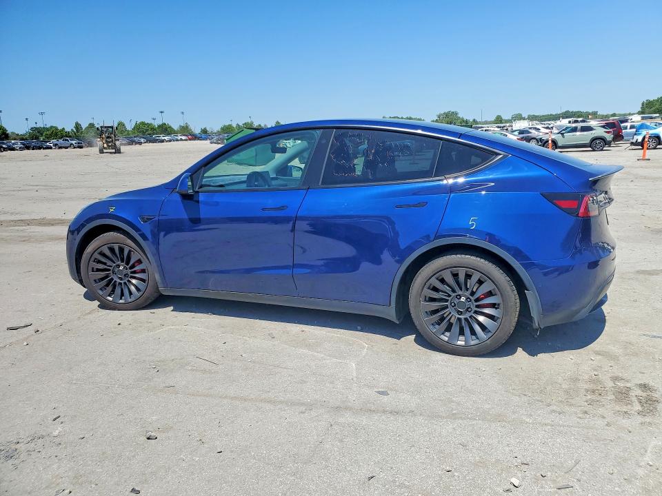 Продажа на аукционе авто 2022 Tesla Model Y, vin: 7SAYGDEF8NF405411, номер лота: 52824636