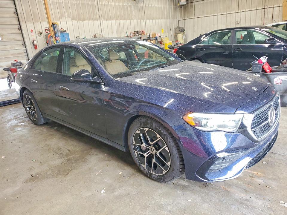 Продажа на аукционе авто 2025 Mercedes-benz E450, vin: W1KLF6BB4SA165758, номер лота: 54829756