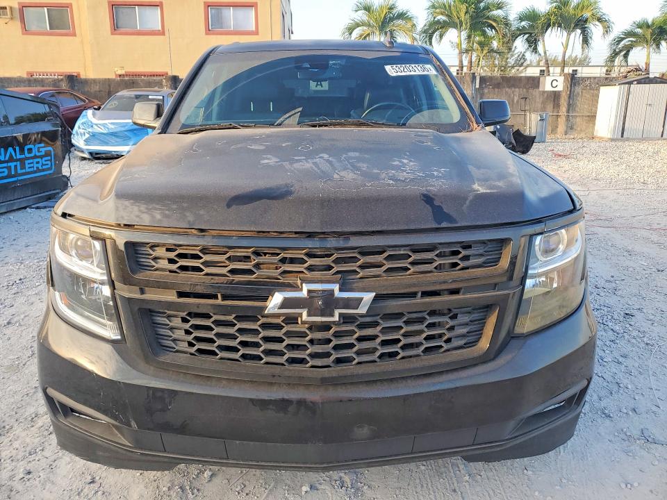 Продаж на аукціоні авто 2018 Chevrolet Suburban, vin: 1GNSCHKC6JR179235, номер лоту: 53203136