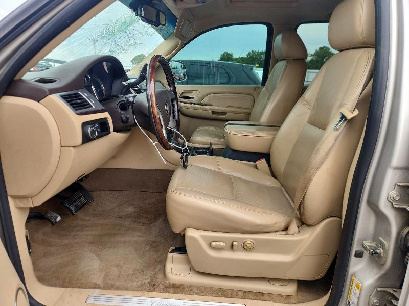 2009 Cadillac Escalade მანქანა იყიდება აუქციონზე, vin: 1GYFK13279R246845, აუქციონის ნომერი: 53907176