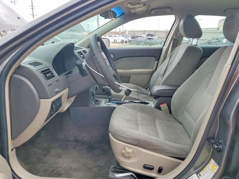 55218556 :رقم المزاد ، 3FAHP0HA9BR168191 vin ، 2011 Ford Fusion مزاد بيع