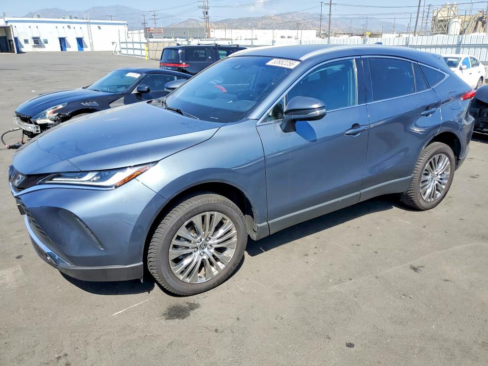Auction sale of the 2023 Toyota Venza, vin: JTEAAAAH9PJ135182, lot number: 53952256