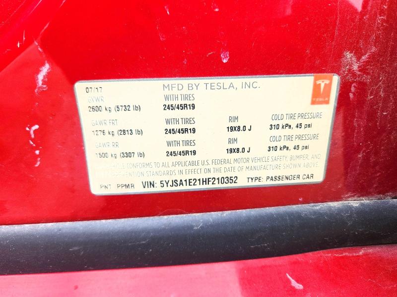 53607826 :رقم المزاد ، 5YJSA1E21HF210352 vin ، 2017 Tesla Model S مزاد بيع
