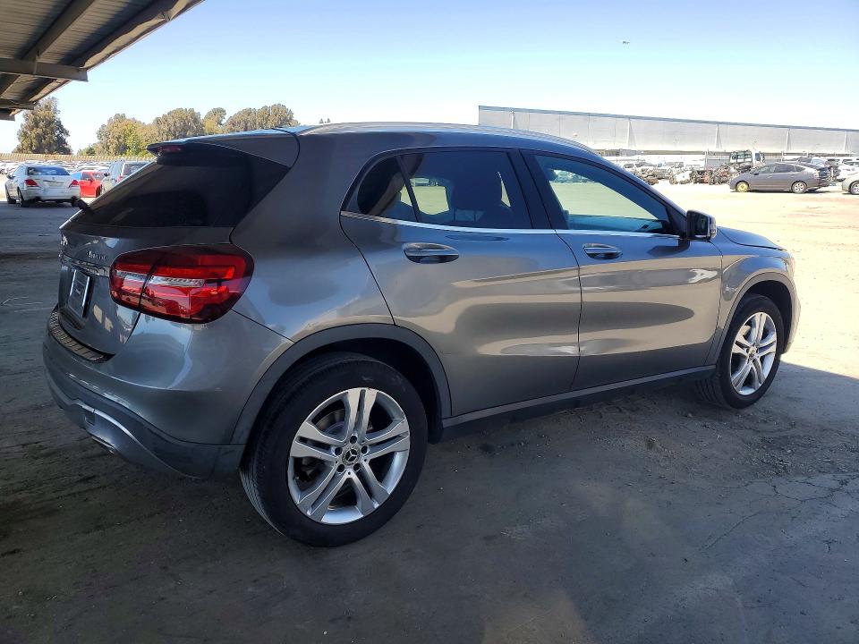 Продажа на аукционе авто 2018 Mercedes-benz Gla, vin: WDCTG4GB3JJ520996, номер лота: 55003256